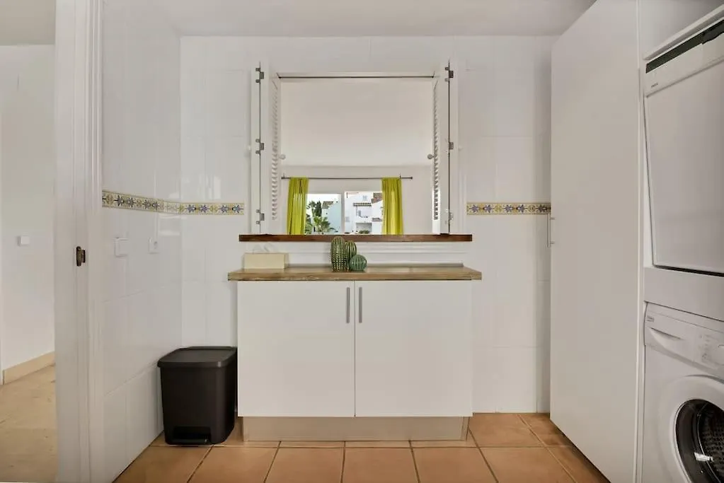 אסטפונה Apartamento En Complejo Con Piscina Climatizada - El Presidente 234 0*,