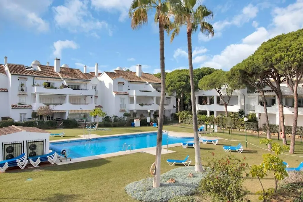 אסטפונה Apartamento En Complejo Con Piscina Climatizada - El Presidente 234 דירה