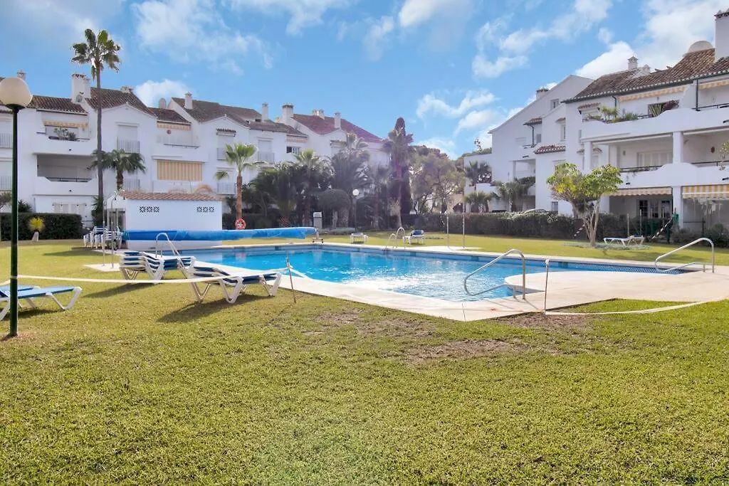 דירה אסטפונה Apartamento En Complejo Con Piscina Climatizada - El Presidente 234